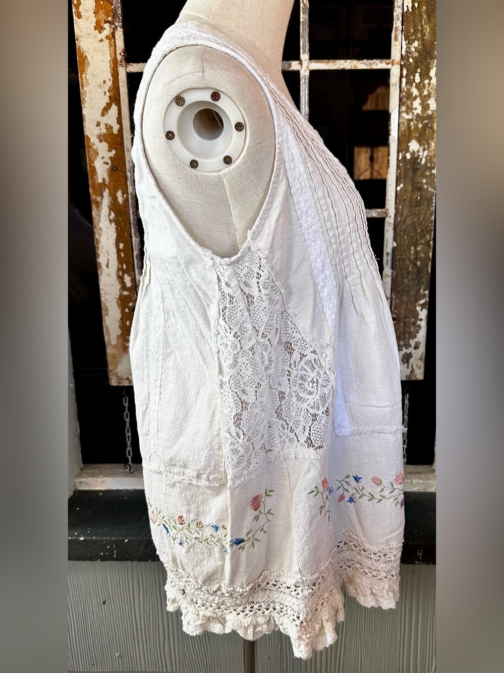 POL Embroidered Lace Boho Babydoll Tank Top Small - Picture 3 of 9